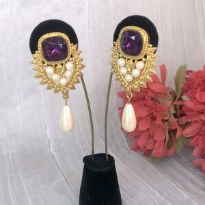 Vintage 90s AVON Elizabeth Taylor Imperial Elegance Collection clip on Earrings